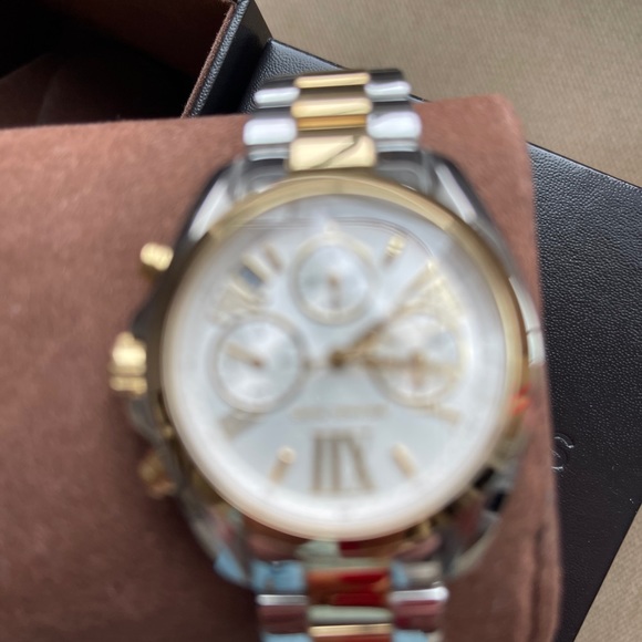 Michael Kors watch  new but no tag - Picture 2 of 7